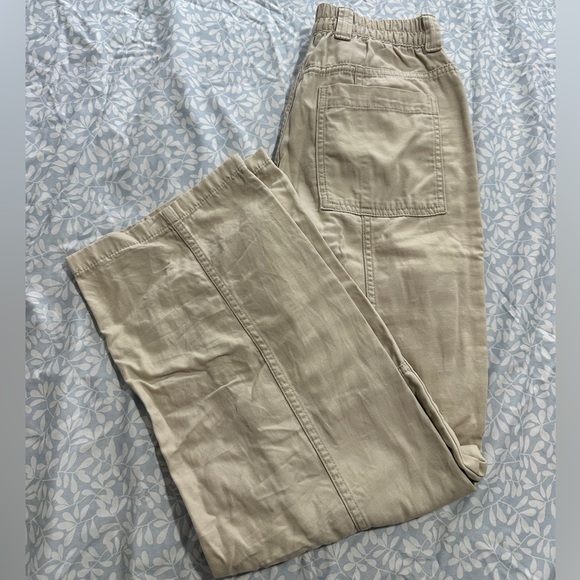 Aeropostal Woman’s Tan Cargo Pants - Picture 5 of 5
